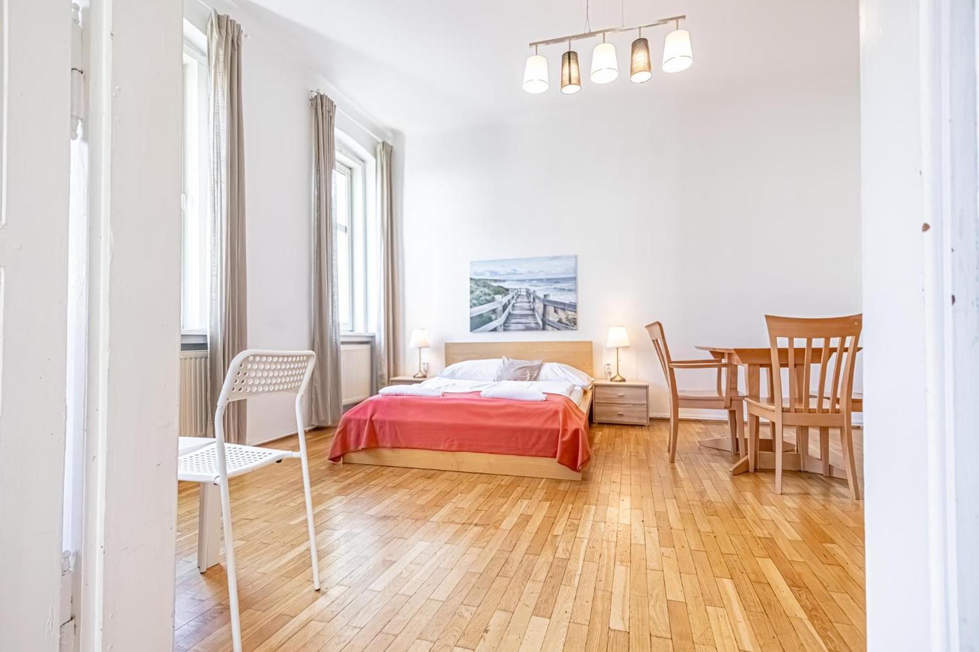 Simple Apartment near Wiener Stadthalle Exterior foto